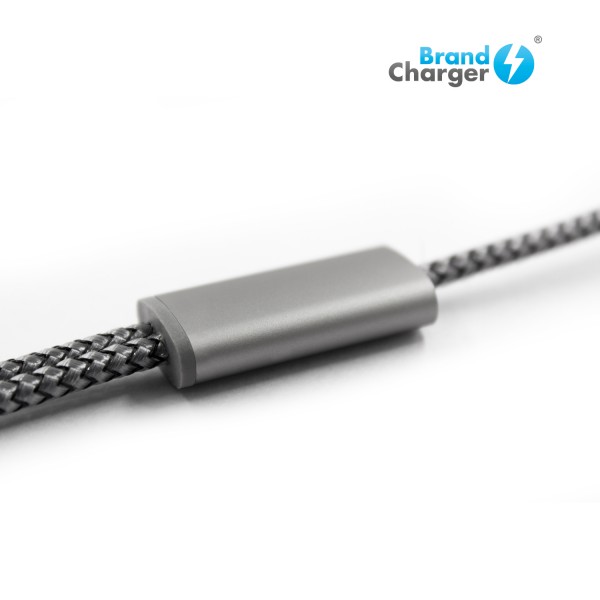 TRIDENT + - Cable de carga. Cuenta con tres tipos de entrada USB  (Micro / Lightning / Tipo C) y 1.20 metros de longitud